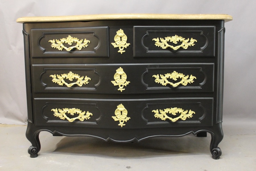 Commode galbée style Louis XV finition noire -photo-4