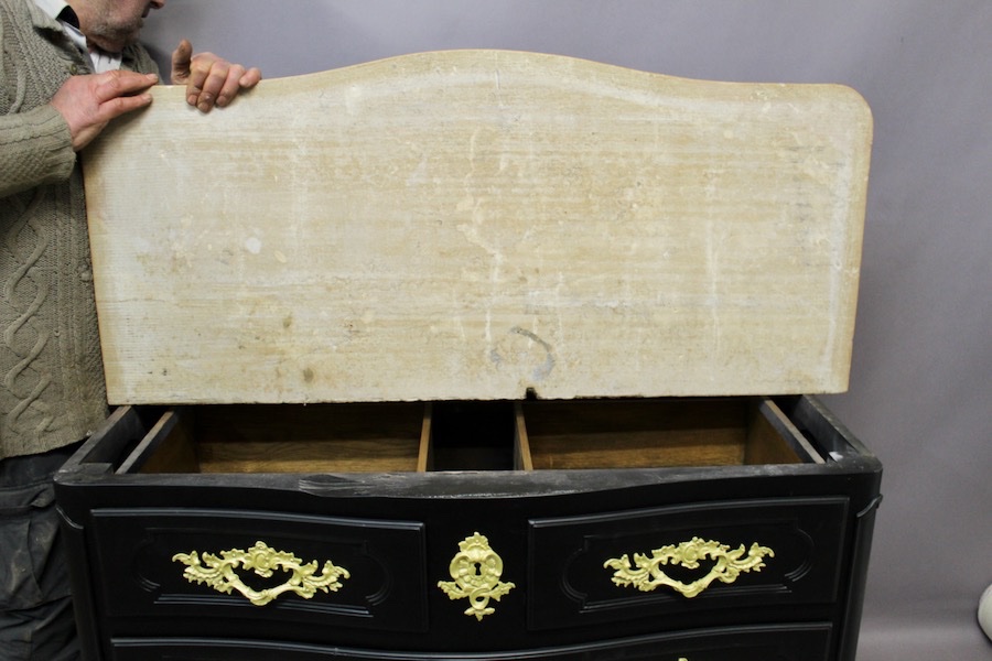 Commode galbée style Louis XV finition noire -photo-8