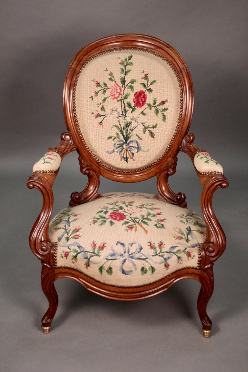 Paire De Fauteuils Tapisserie Au Petit Point -photo-2