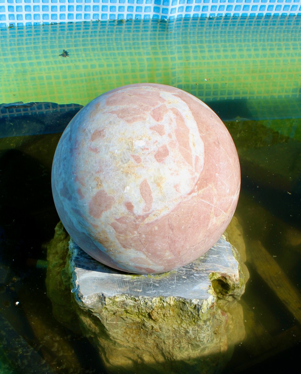 Ball Fountain In Pink Granite-photo-3