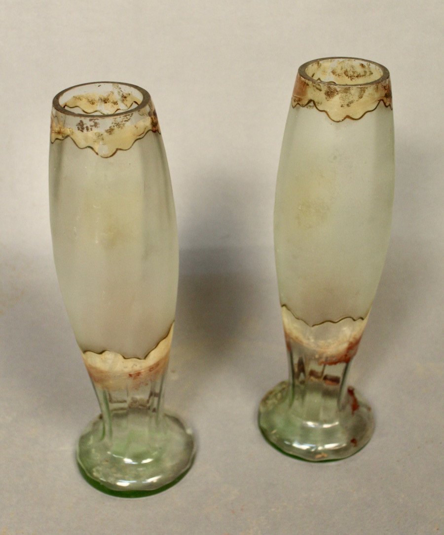 Pair Of Glass Vases With Iris Decor-photo-3