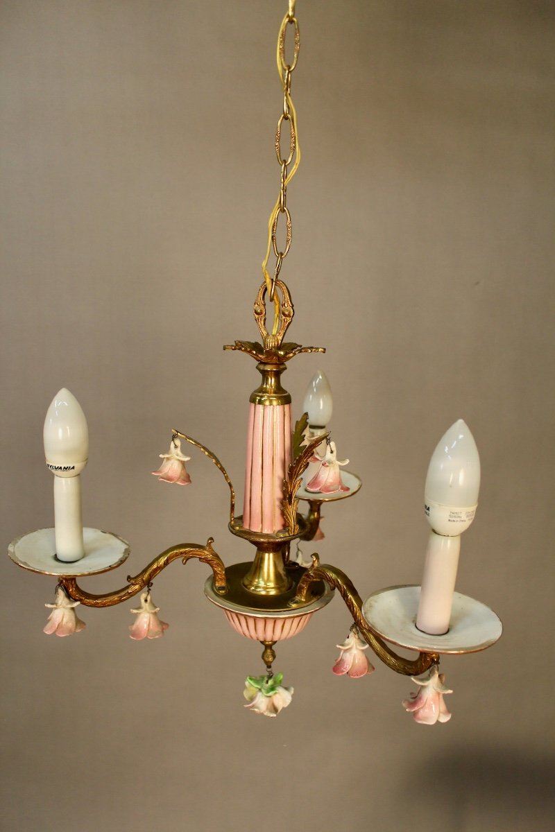 Small Italian Chandelier In Bronze And Porcelain Flowers With Its 2 Sconces-photo-4