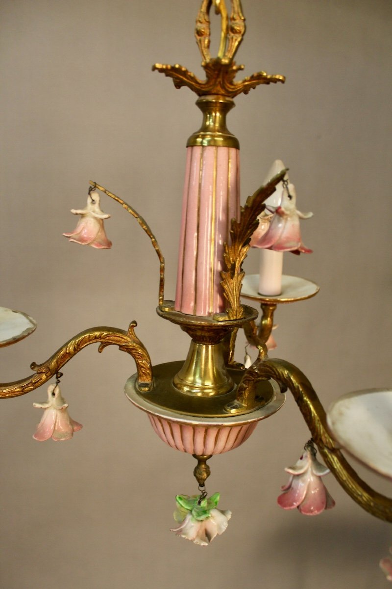 Small Italian Chandelier In Bronze And Porcelain Flowers With Its 2 Sconces-photo-5