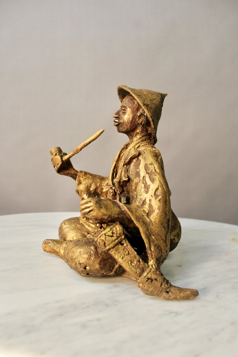Solid Bronze Mongolian Soldier Holding A Pipe-photo-2