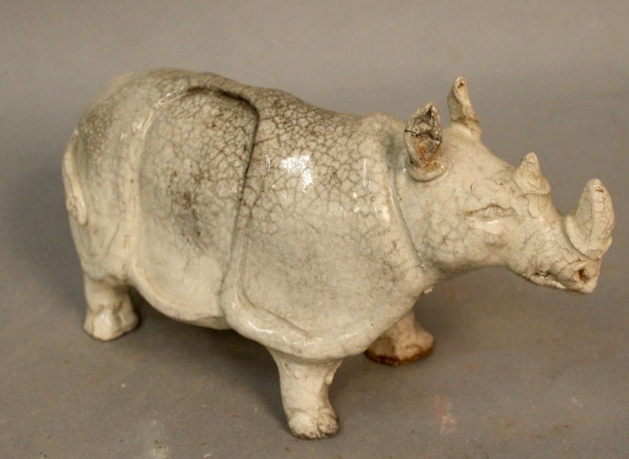 Rhinocéros En Raku, céramique craquelée -photo-2