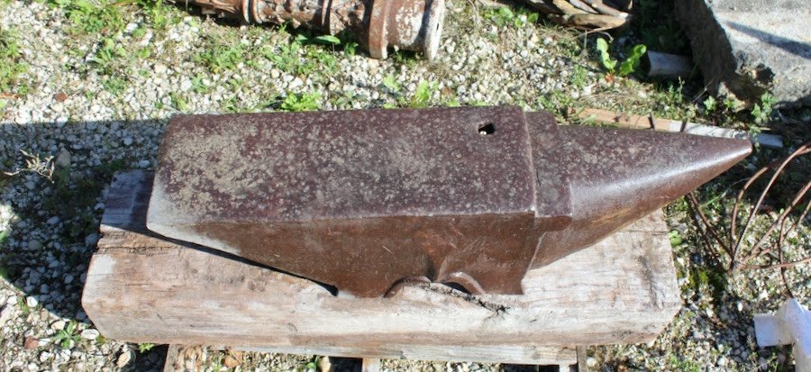 Large Wrought Iron Blacksmith Anvil-photo-3