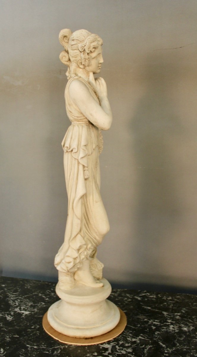 Statue De Jardin Femme Antique Sur Socle -photo-4