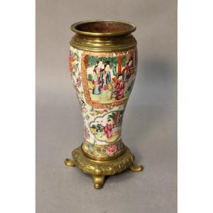 Vase Chinois en porcelaine de canton et bronze 