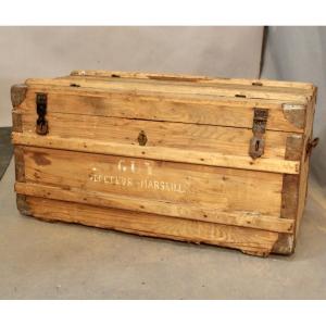 Antique Trunk "guy Docteur Marseille"