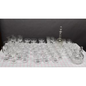 Service de verres en cristal Saint louis Modéle MASSENET Service de 54 pièces