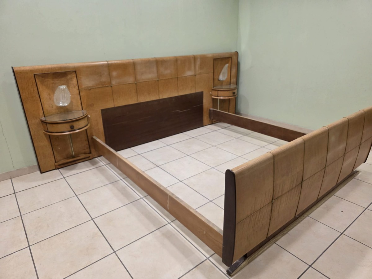 Lit Art Déco des années 1940