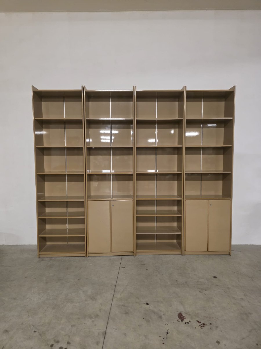 Bibliothèque modulable Olinto conçue par le designer Kazuhide Takahama pour B&B.-photo-5