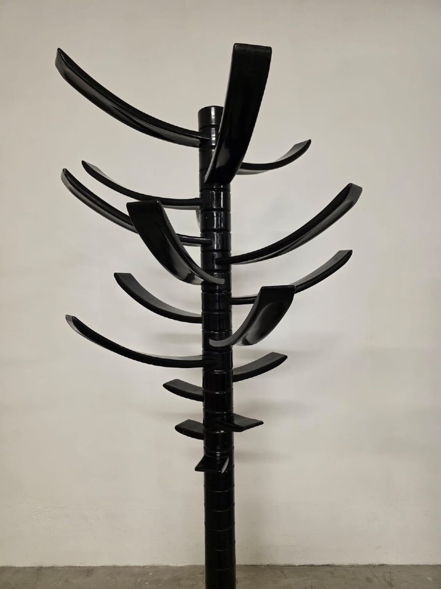 Cintre modèle Renna produit par Gavina primier Edition-photo-2