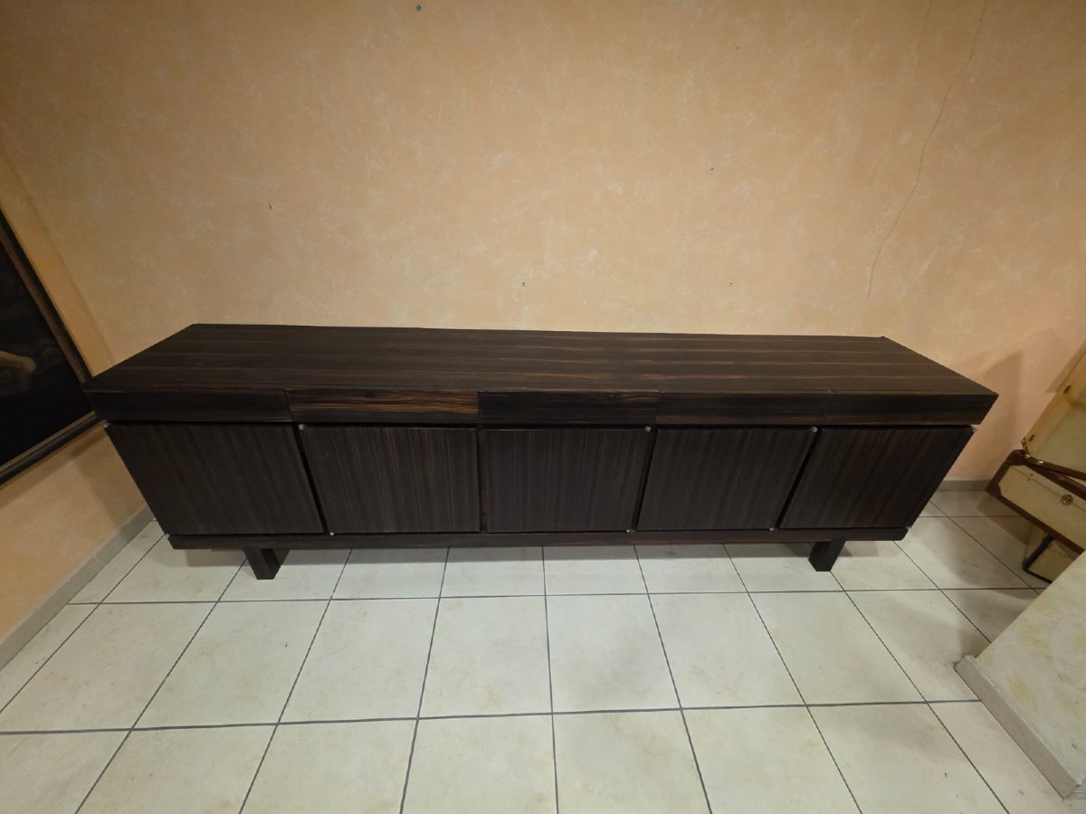 Large 1980s Veneered Sideboard.-photo-1