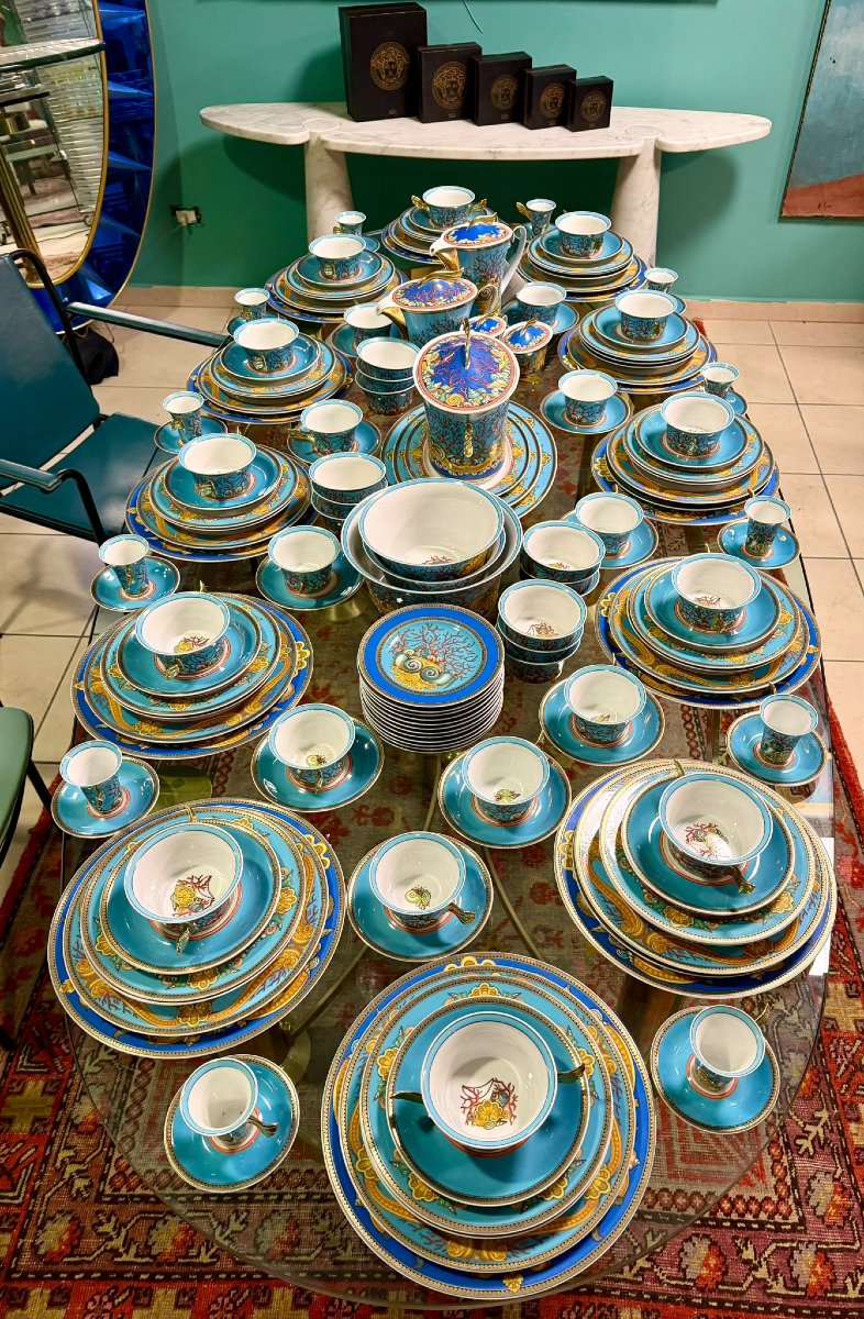 A 12-piece Dinner Set From Versace's Les Trésor Des La Mer Collection