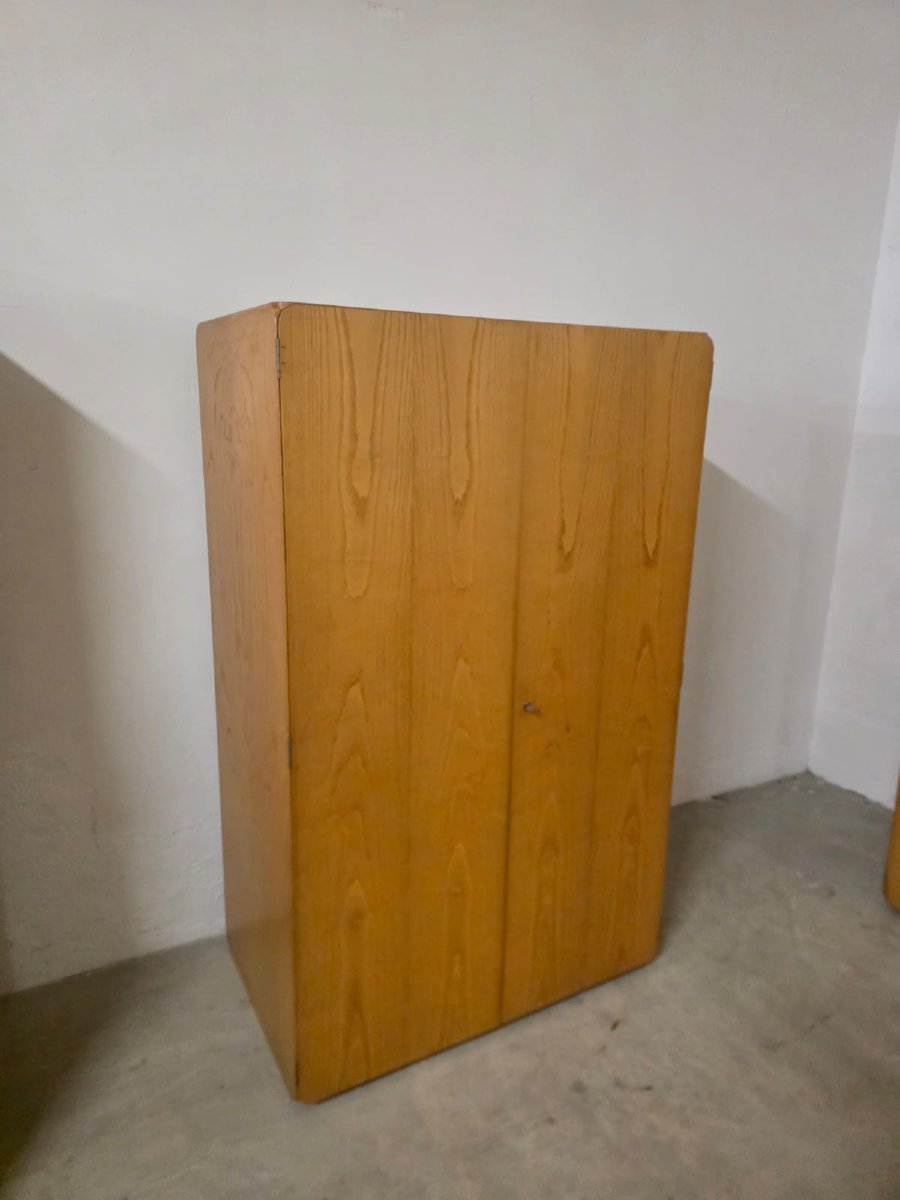 Armoire de la série Samara, conçue par Derk Jan De Vries pour Maisa.-photo-1