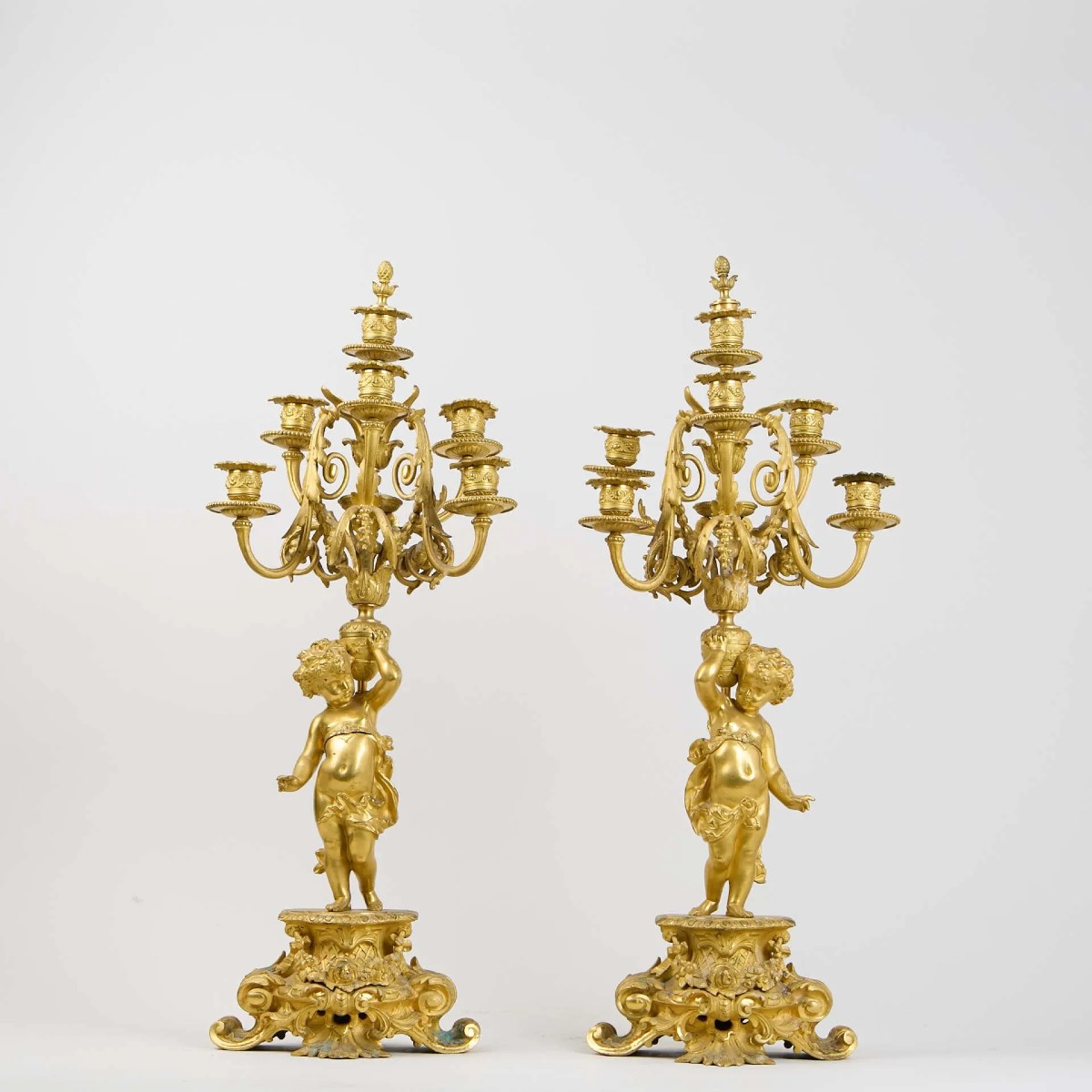 Paire de candélabres à six lumières, en bronze doré, Napoléon III, XIXe siècle