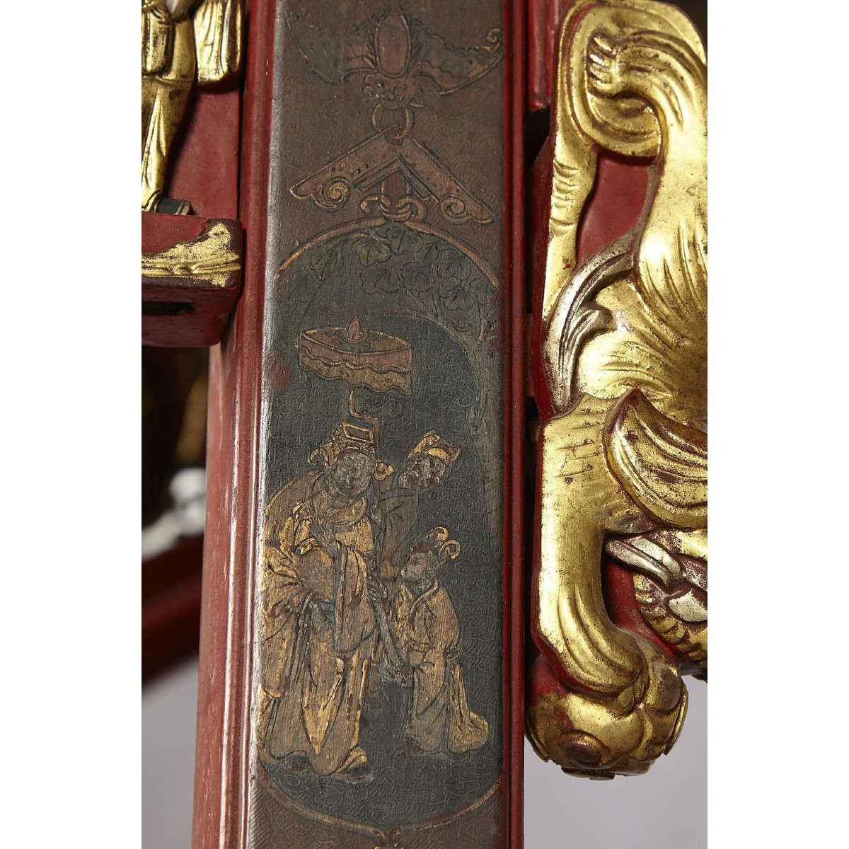 Large Four-poster Bed In Red And Gold Lacquered Wood, Decorated With Lacquered Panels. Chin-photo-2