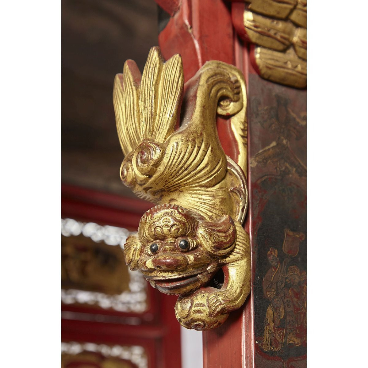 Large Four-poster Bed In Red And Gold Lacquered Wood, Decorated With Lacquered Panels. Chin-photo-8