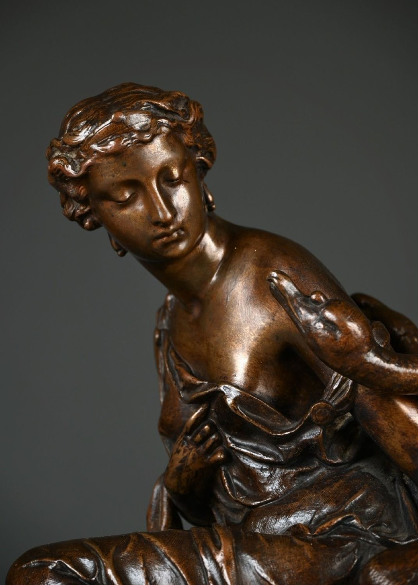 Léda et le Cygne, bronze signé Mercier. Fin du XIXe siècle.-photo-2