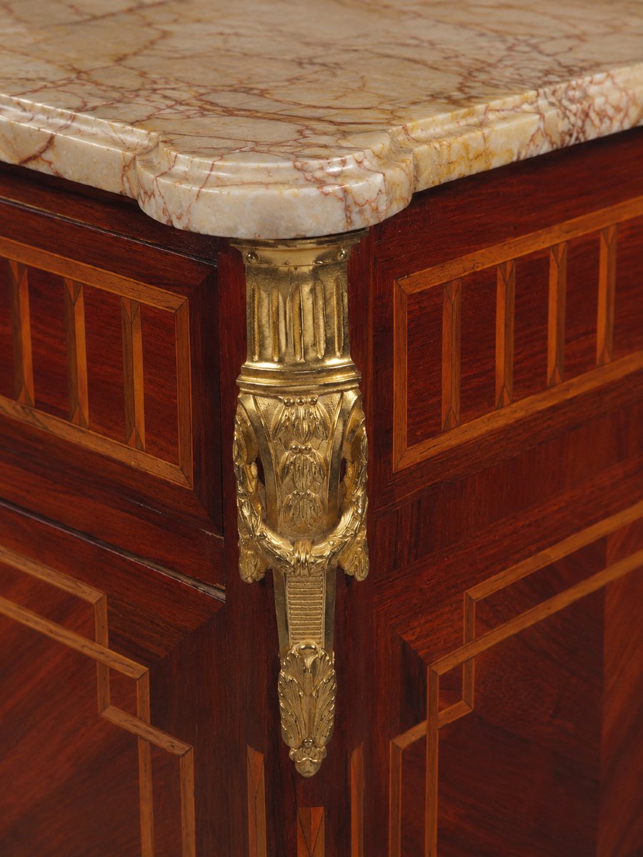 Commode De Style Louis XVI En Bois Marqueté Et Bronzes Dorés, Plateau En Marbre Veiné-photo-3