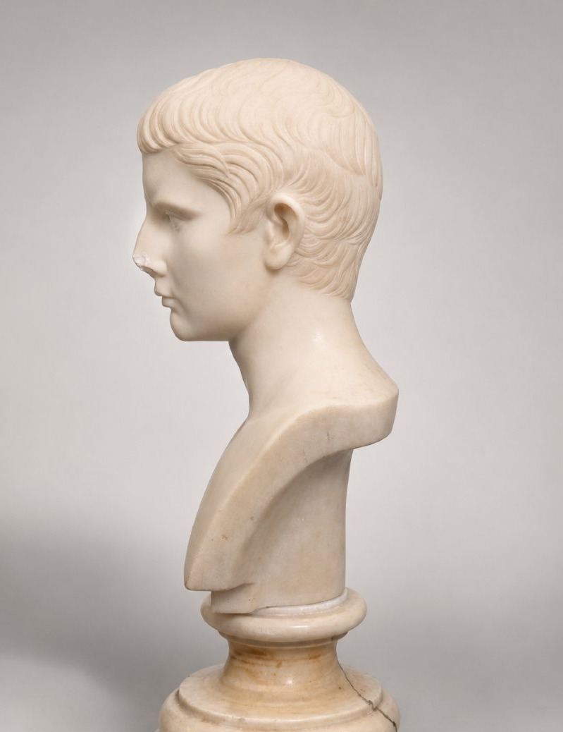 Buste en marbre blanc représentant le jeune Auguste Octavien Italie, seconde moitié du XIXe -photo-2