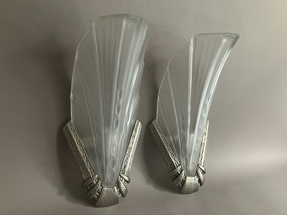 Ejg Pair Of Art Deco Press Cast Glass And Nickel Plated Bronze Sconces 1930-photo-1