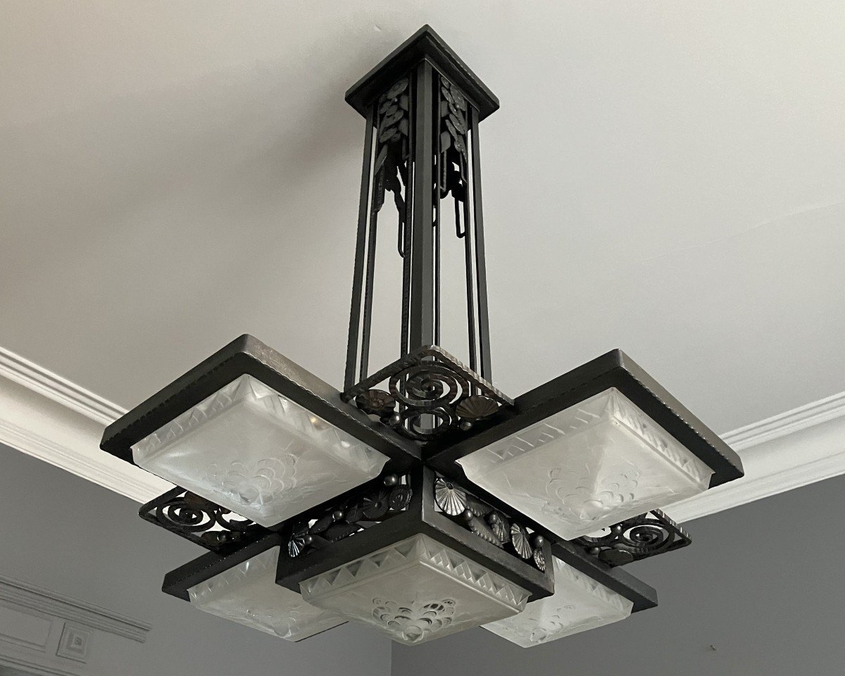 Muller Frères Et Vasseur Art Deco Wrought Iron And Glass Chandelier Circa 1930