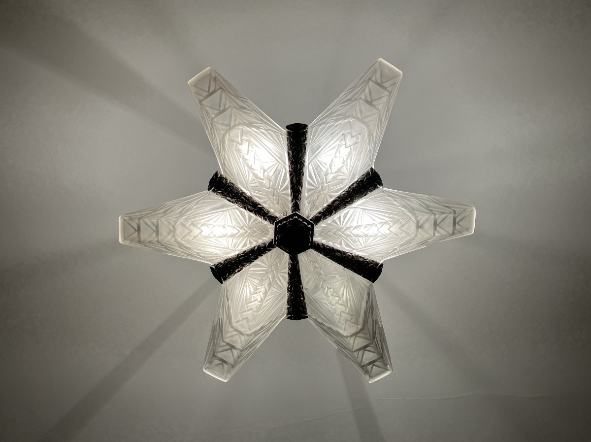Lustre en verre moulé à la presse et bronze nickelé Art Déco vers 1930-photo-3