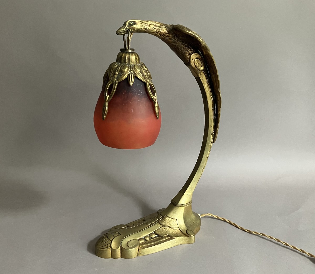 C. Ranc et Schneider lampe Art Déco modèle "aigle" en bronze et pâte de verre vers 1930