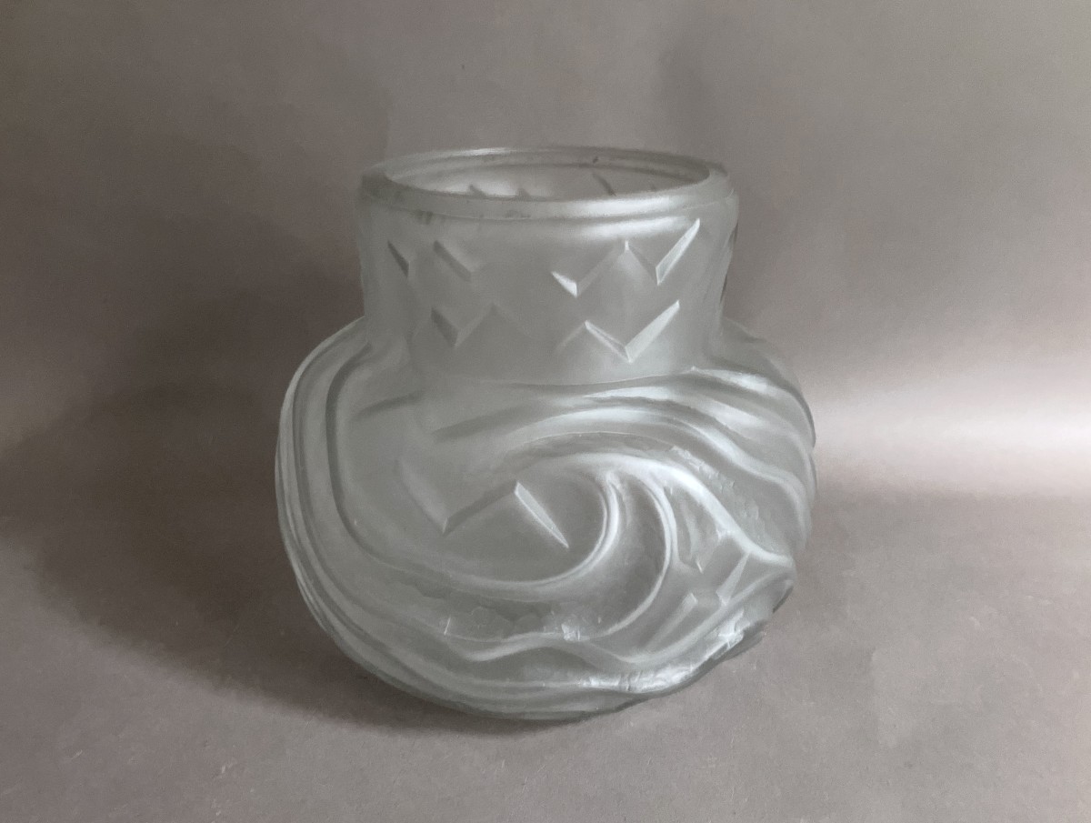 André Hunebelle et Roger Cognéville vase en verre modèle Vagues, Art Déco vers 1930-photo-2