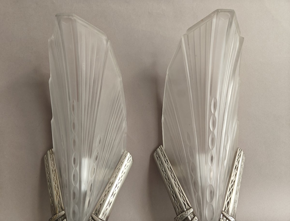 EJG paire d’appliques en verre moulé à la presse et bronze nickelé Art Déco 1930-photo-2