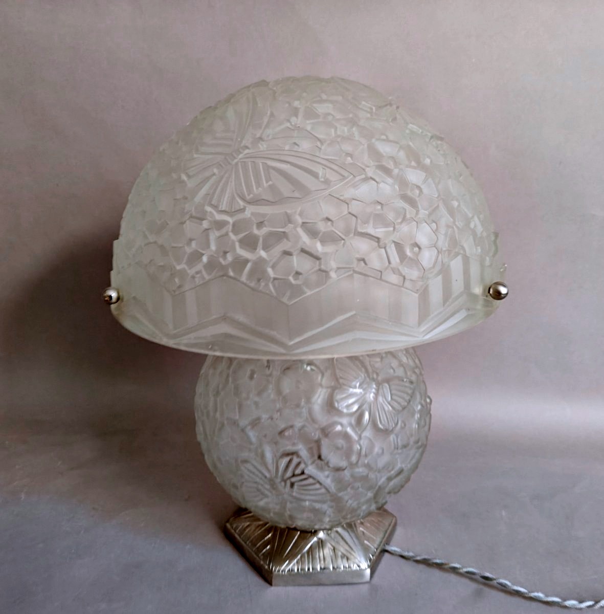 Hettier & Vincent Art Deco Lamp Made Of Press-molded Glass And Nickel-plated Bronze, Circa 1930-photo-4