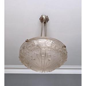 Genet et Michon lustre en verre moulé à la presse et bronze nickelé Art Déco vers 1930