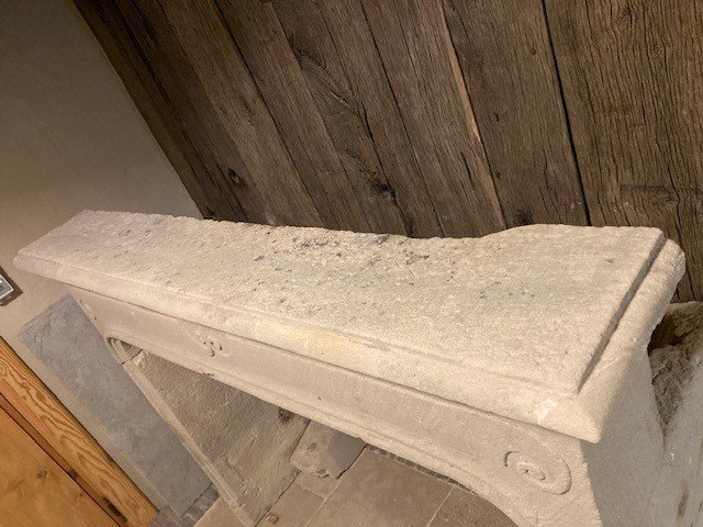 19th Century French Limestone Fireplace-photo-4