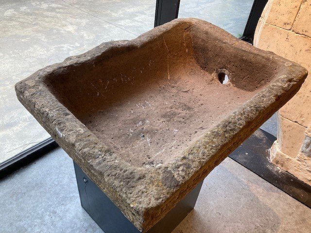 Early 17th Century Corner Sink-photo-2