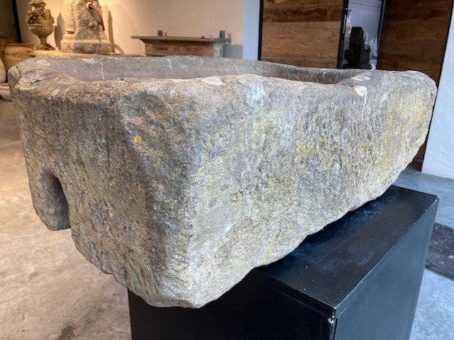 Early 17th Century Corner Sink-photo-1