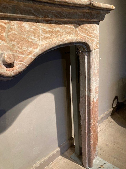 18th Century Italian Red Marble Fireplace-photo-4