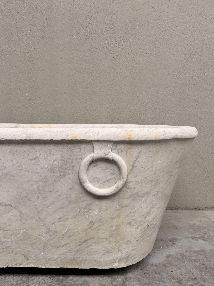 Carrara Marble Bathtub-photo-1