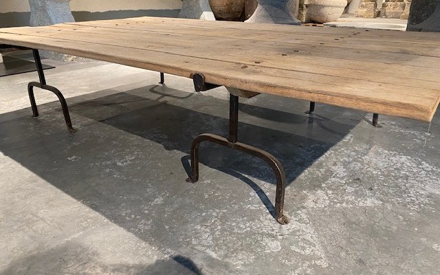 Coffee Table In Oak Wood-photo-1
