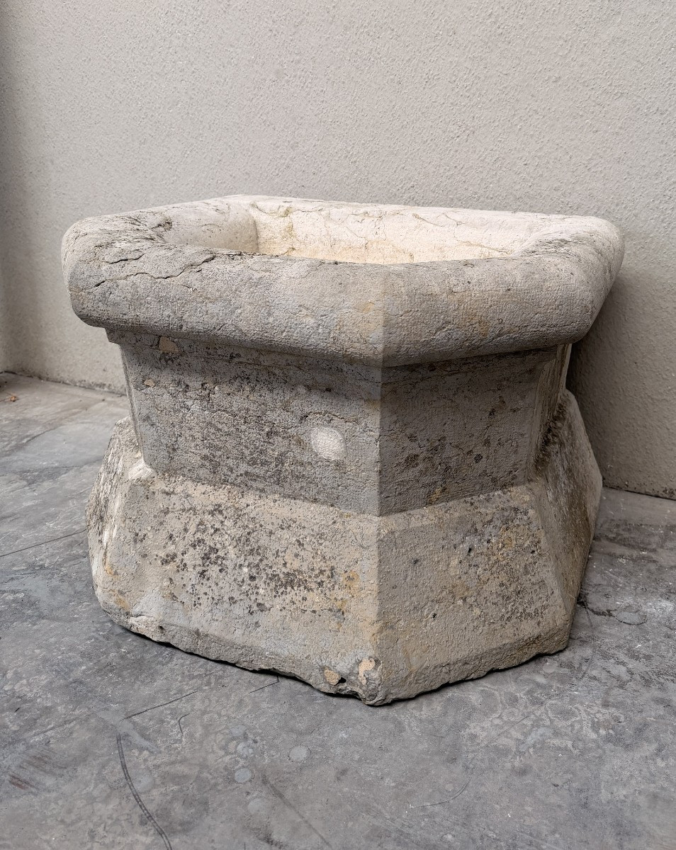 Old Stone Fountain Basin
