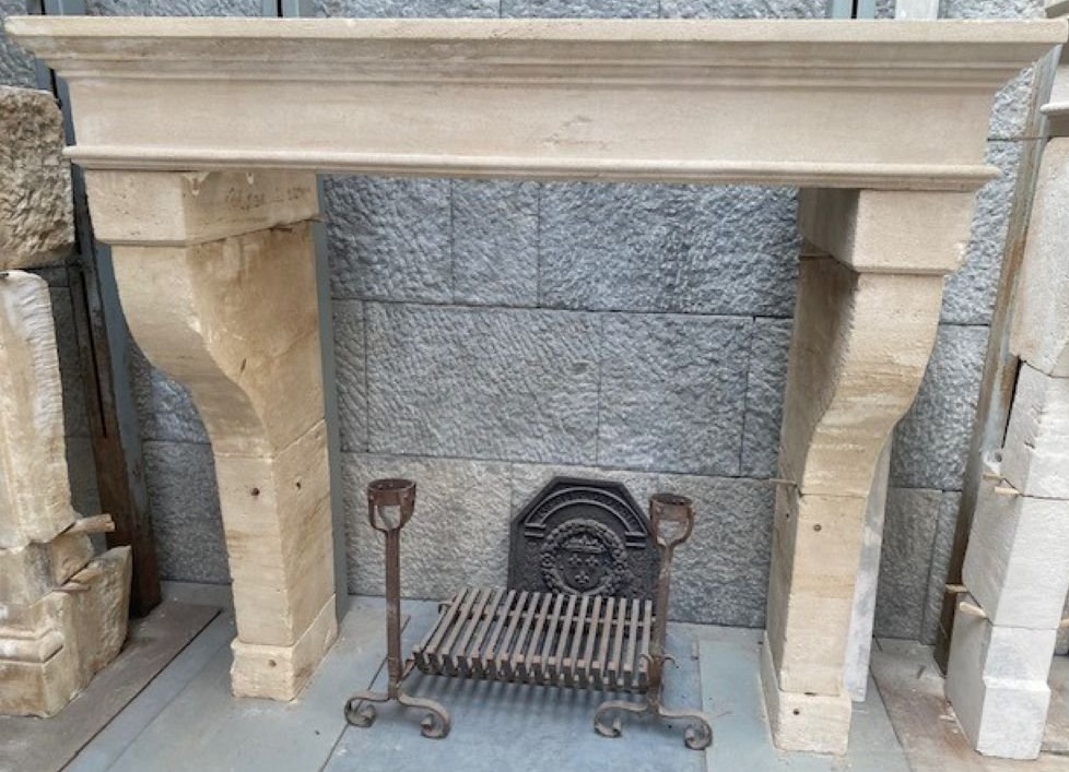 Cheminée en Pierre Blanche Française
