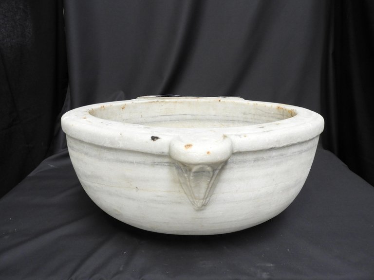 Lavabo En Marbre Blanc, Datant Du 19ième Siècle 