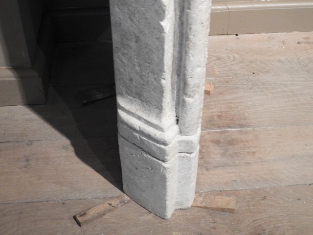Louis XV Fireplace In Limestone-photo-4