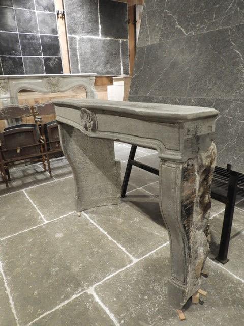 Small Fireplace In Grey Stone, 18th Century-photo-1