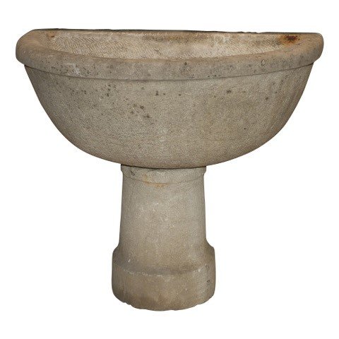 Italian Limestone Basin, 18th Century