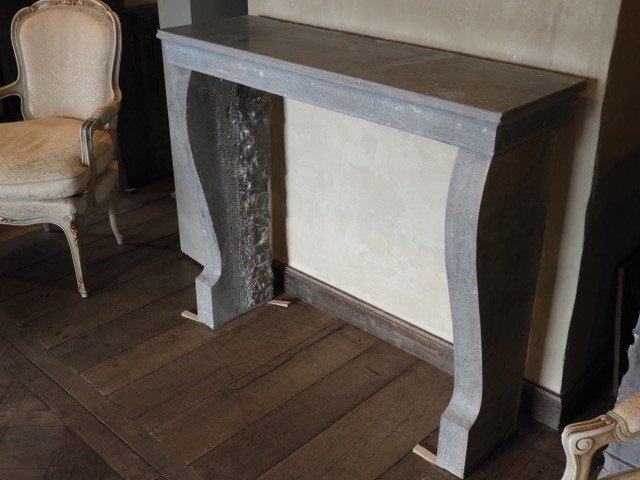 Small Fireplace In Grey Burgundy Stone, 19th Century-photo-1