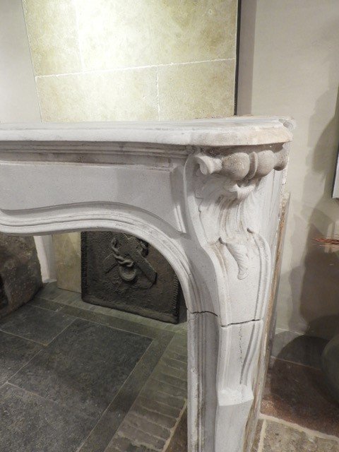 Grey Louis XV Fireplace, 18th Century-photo-4