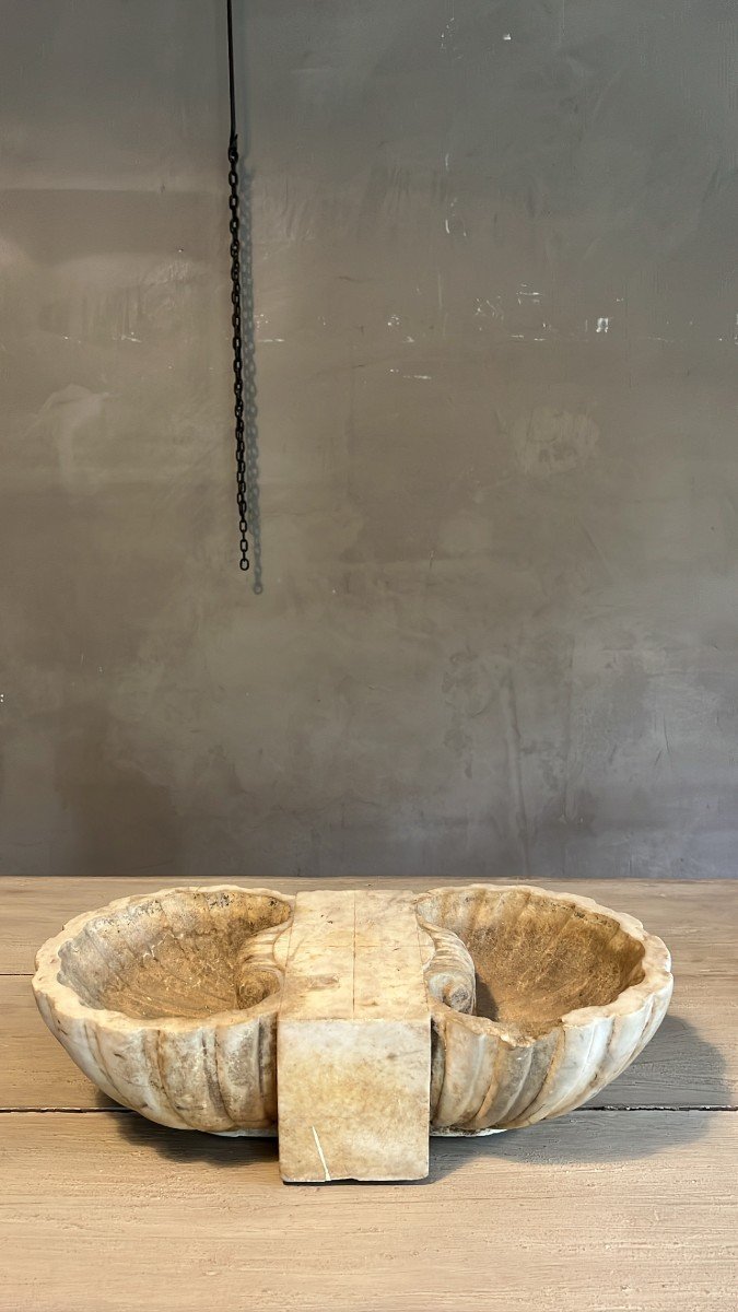 Double-sided Marble Font, Originally From Pietrasanta (italy), 18th Century-photo-2