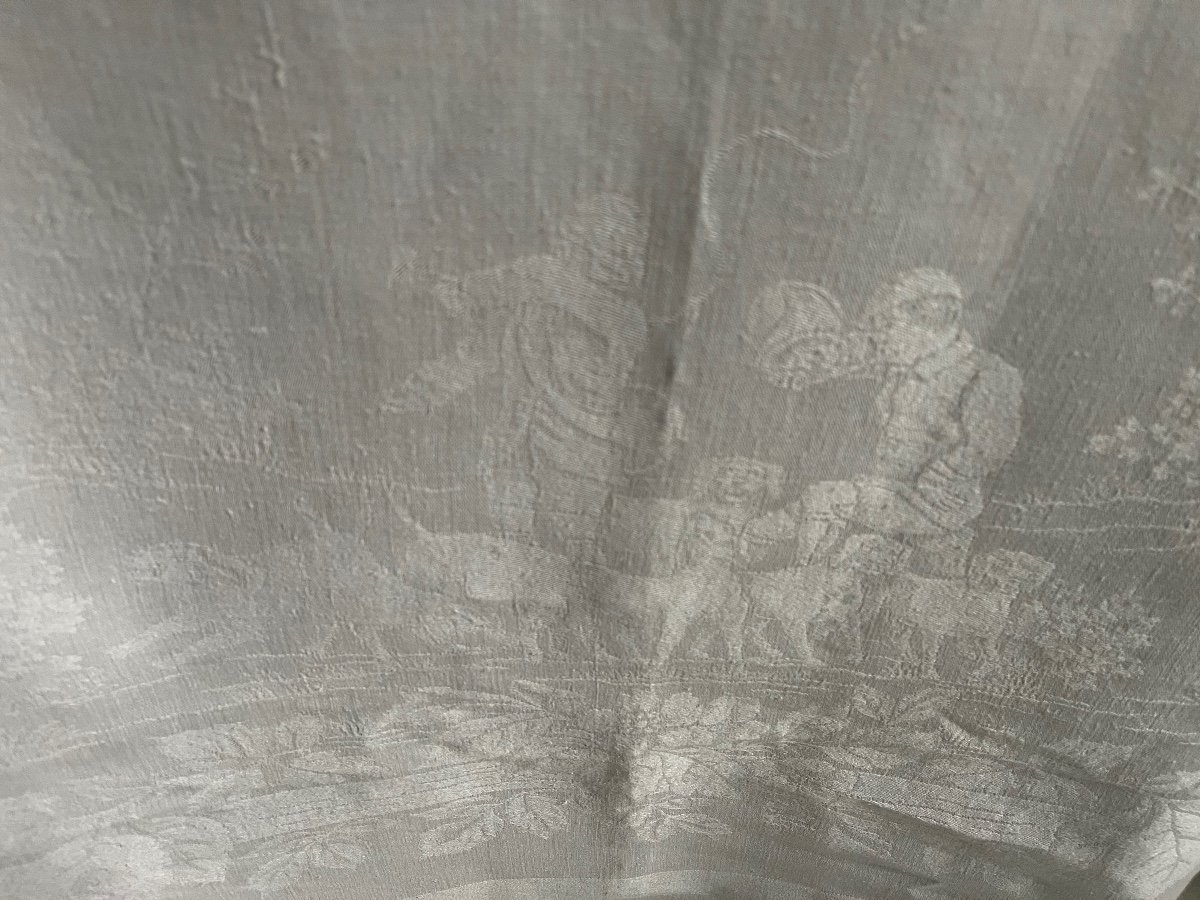 Old Damask Linen Tablecloth Hunting Scenes, Old XIXth Linen-photo-2